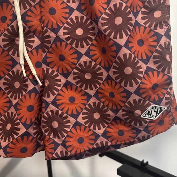 PacSun Men’s Retro 70’s Floral Print Swim Trunks Size S Sustainable Fabric - Picture 3 of 6
